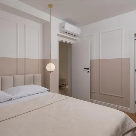 Bellatrix 1 & 2 - Two Heated Pools & Jacuzzi Villa