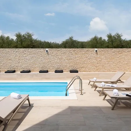 Bellatrix 1 & 2 - Two Heated Pools & Jacuzzi