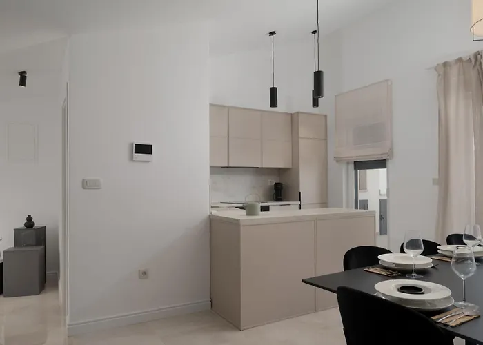 Bellatrix 1 & 2 - Two Heated Pools & Jacuzzi Villa *
