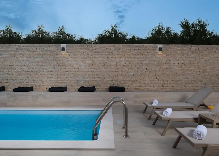 Villa Bellatrix 1 & 2 - Two Heated Pools & Jacuzzi Vrsi