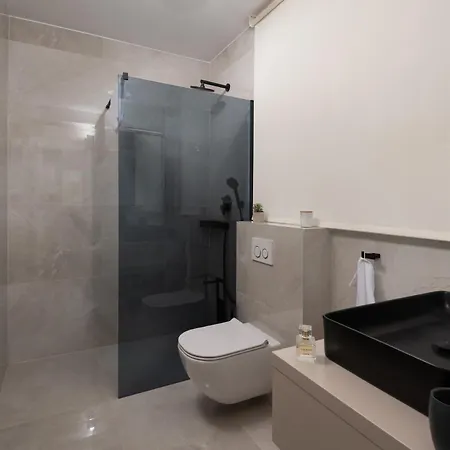 Bellatrix 1 & 2 - Two Heated Pools & Jacuzzi Villa *