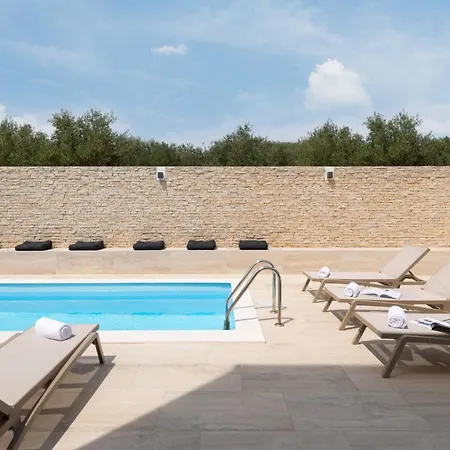 Bellatrix 1 & 2 - Two Heated Pools & Jacuzzi *