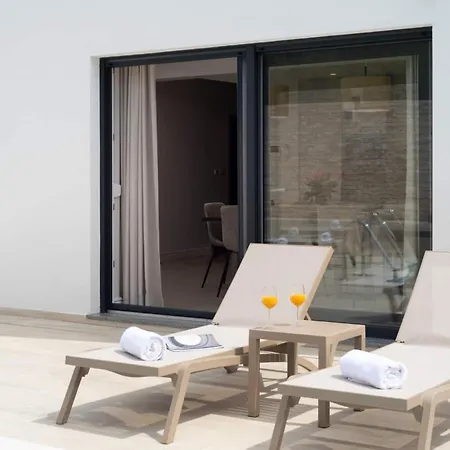 Bellatrix 1 & 2 - Two Heated Pools & Jacuzzi Villa Vrsi