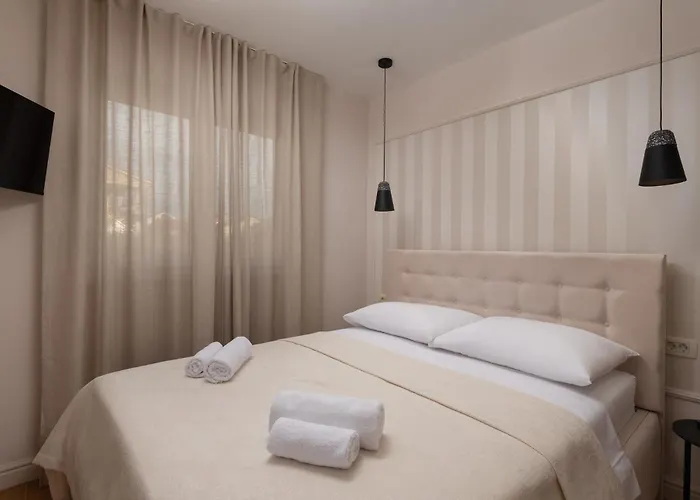 Vila Bellatrix 1 & 2 - Two Heated Pools & Jacuzzi Vrsi