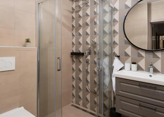 Vila Bellatrix 1 & 2 - Two Heated Pools & Jacuzzi *