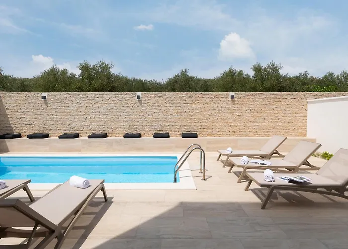 Bellatrix 1 & 2 - Two Heated Pools & Jacuzzi