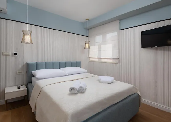 Vila Bellatrix 1 & 2 - Two Heated Pools & Jacuzzi Vrsi