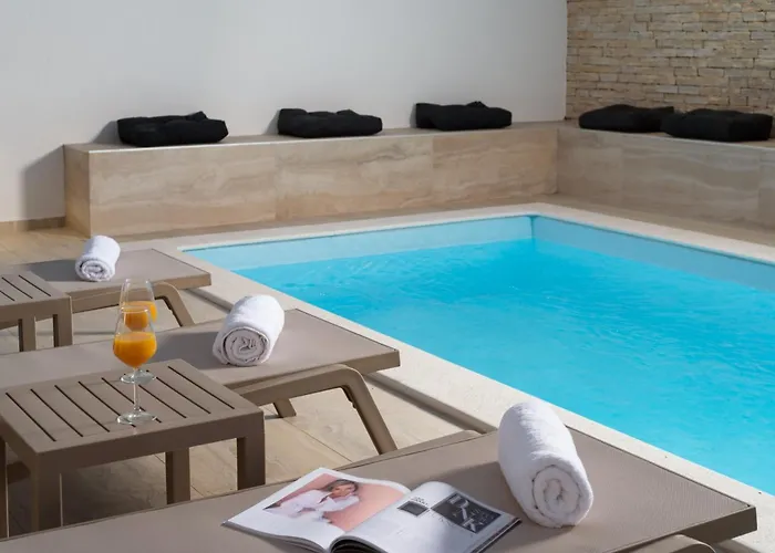 Vila Bellatrix 1 & 2 - Two Heated Pools & Jacuzzi Vrsi